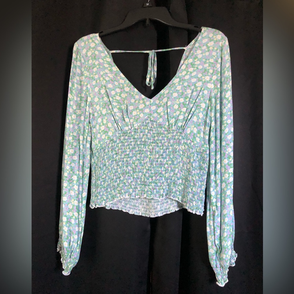 BKK chance M long sleeve floral top